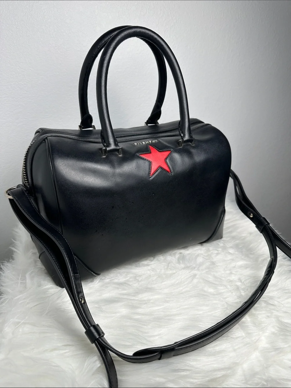 💯Authentic Givenchy Black Leather Star Satchel Crossbody Bag🍀